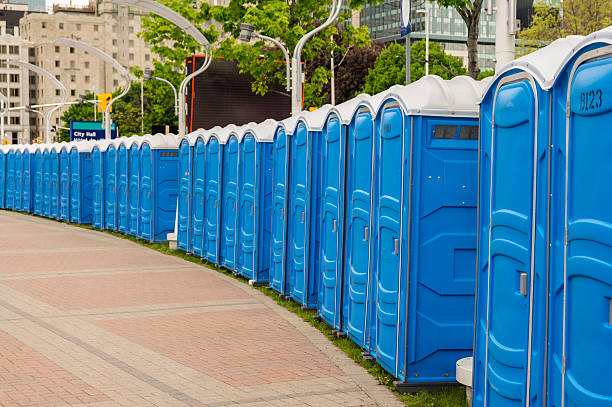 Best Construction Site Portable Toilets  in Oelwein, IA